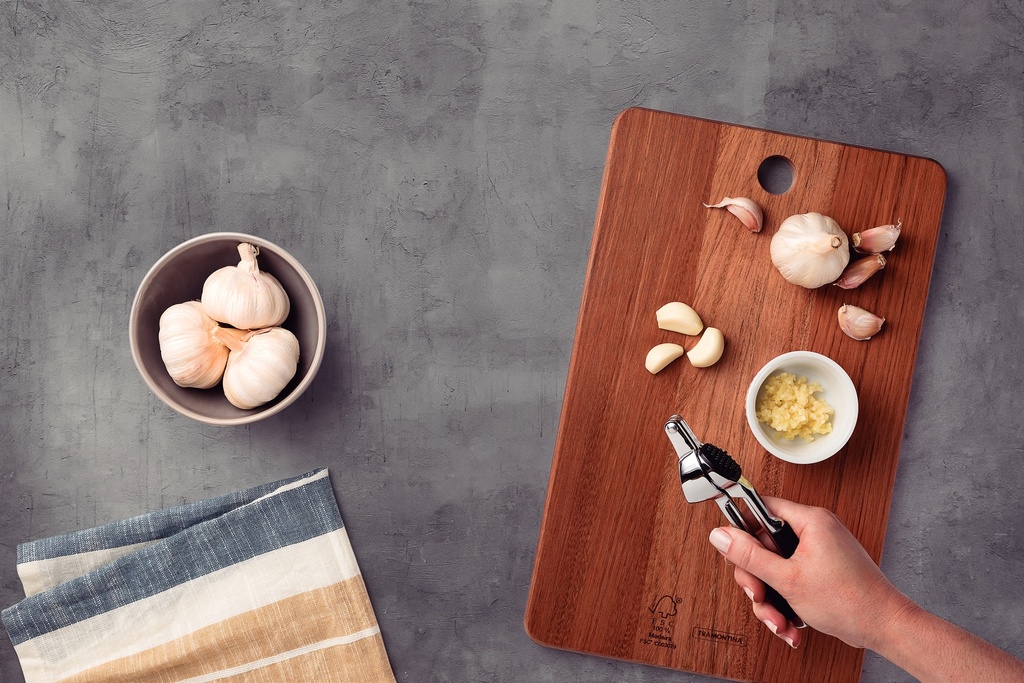 PRENSA DE  AJO TRAMONTINA 25601/100 UTILITA